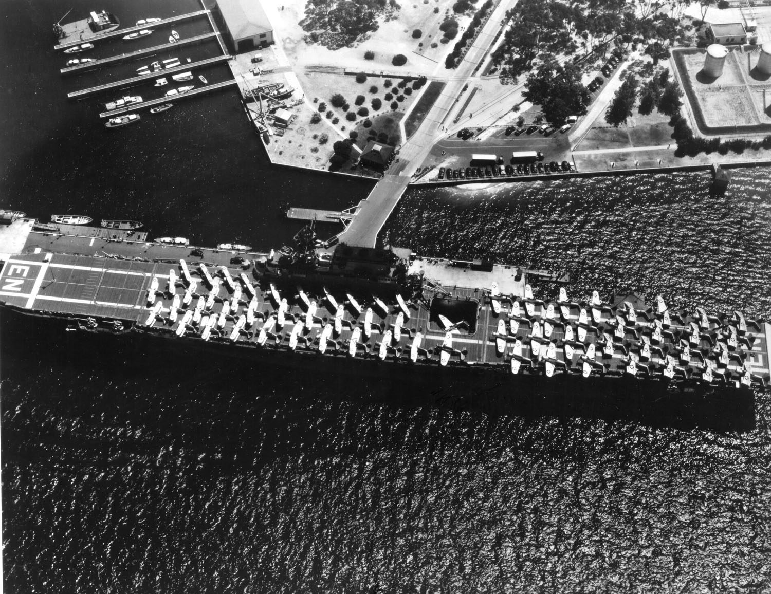 USS ENTERPRISE (CV 6) at NAS San Diego, CA, 24 June 1940, with 65 planes on deck.jpg