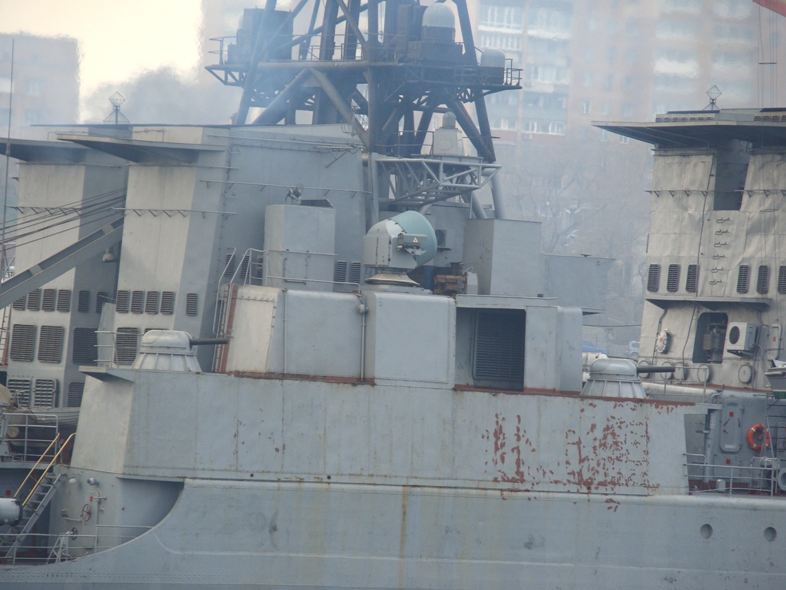 Адмирал Трибуц 15.04.2011 g.JPG