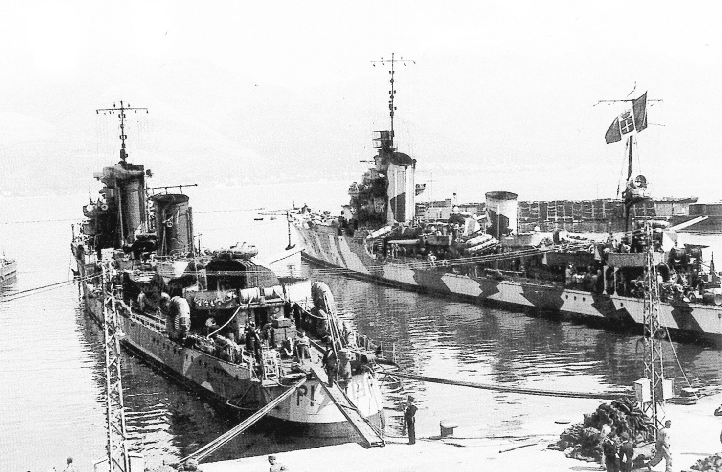 Pigafetta, Pancaldo at Gaeta 04-1943.jpg