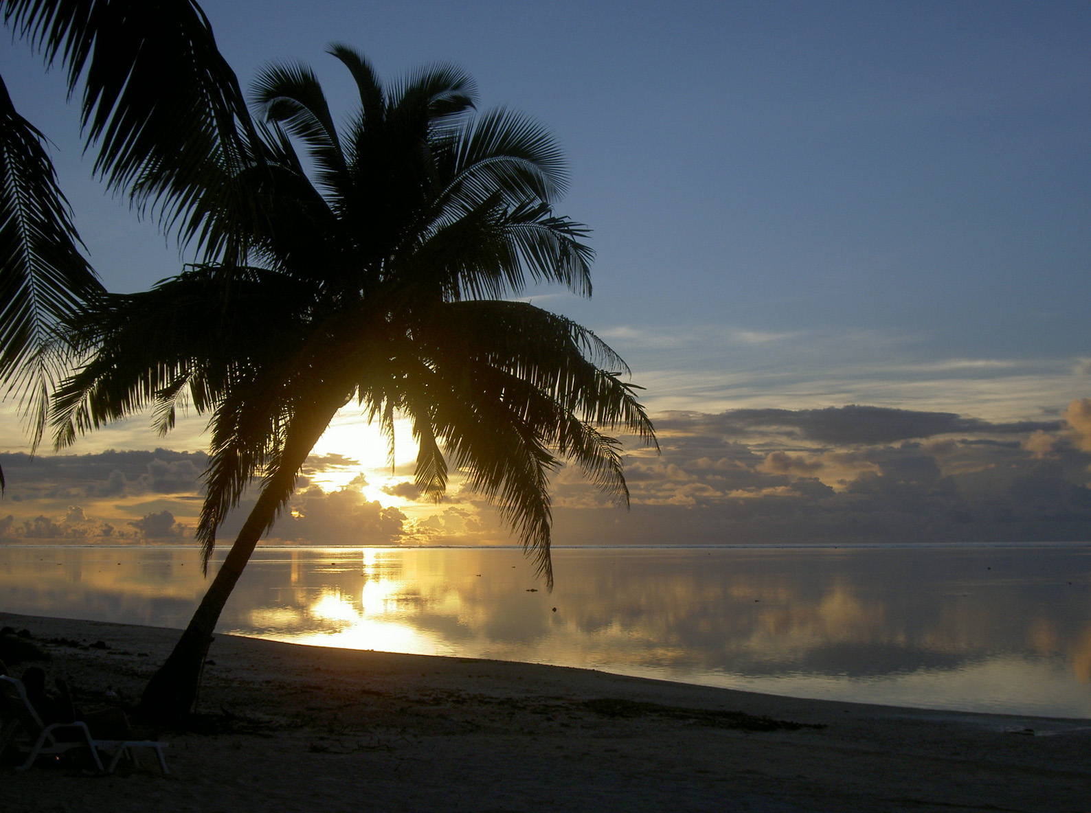 Aitutaki_sunset_1.jpg
