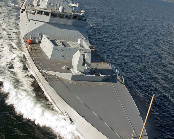HMS Daring on sea trials.jpg