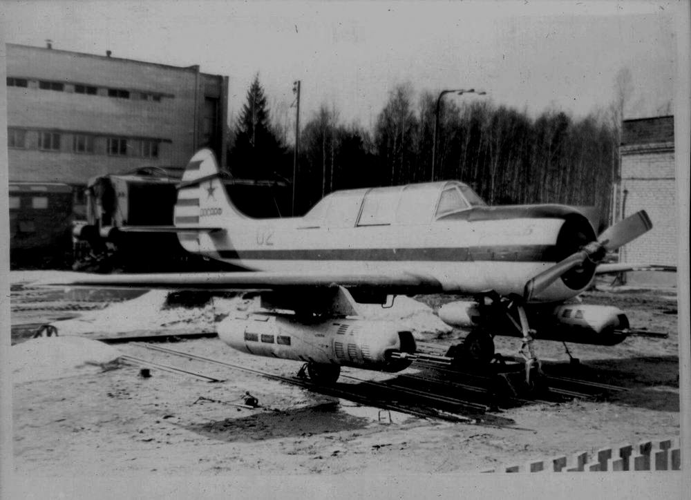 Як-52Б-11.JPG