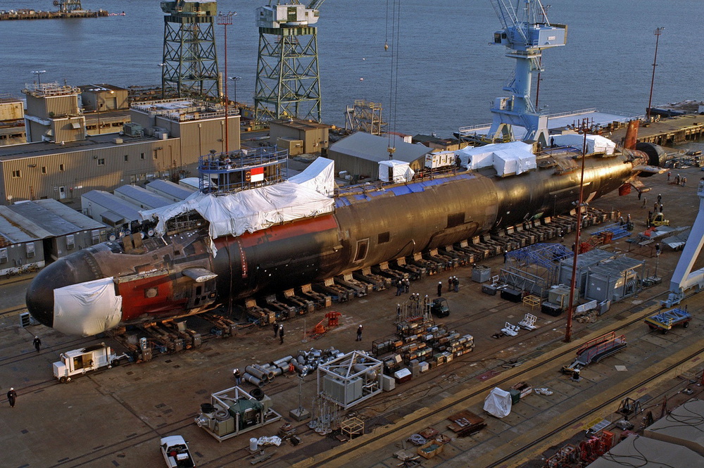 USS NORTH CAROLINA, SSN 777, ROLLOUT FROM Module Outfitting Facility4-6-2007.jpg