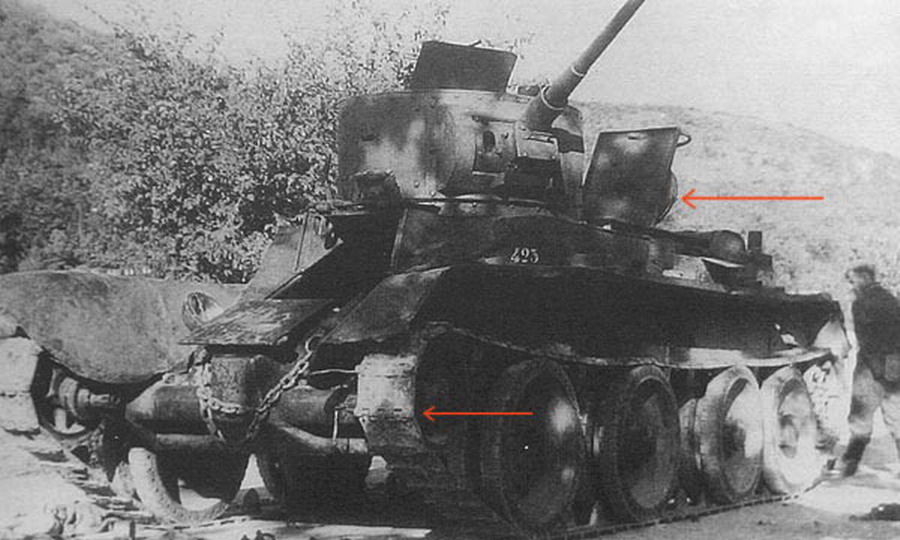 destroyed and battle damaged BT-5 (02).jpg