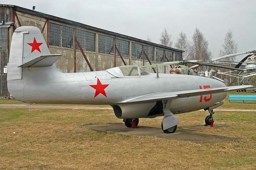 Yak-23.jpg