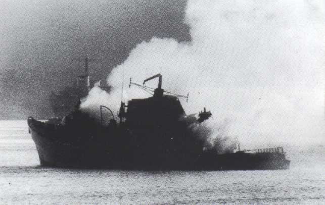 The British frigate HMS Antelope wrecked and sinking as a result of an attack from Argentine Dagger aircraft (May 24, 1982).jpg