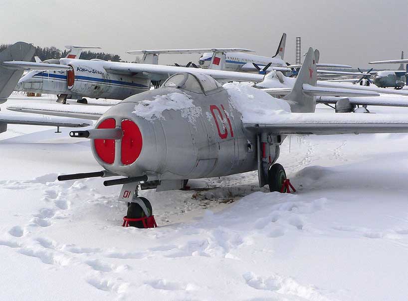 MiG-9.jpg