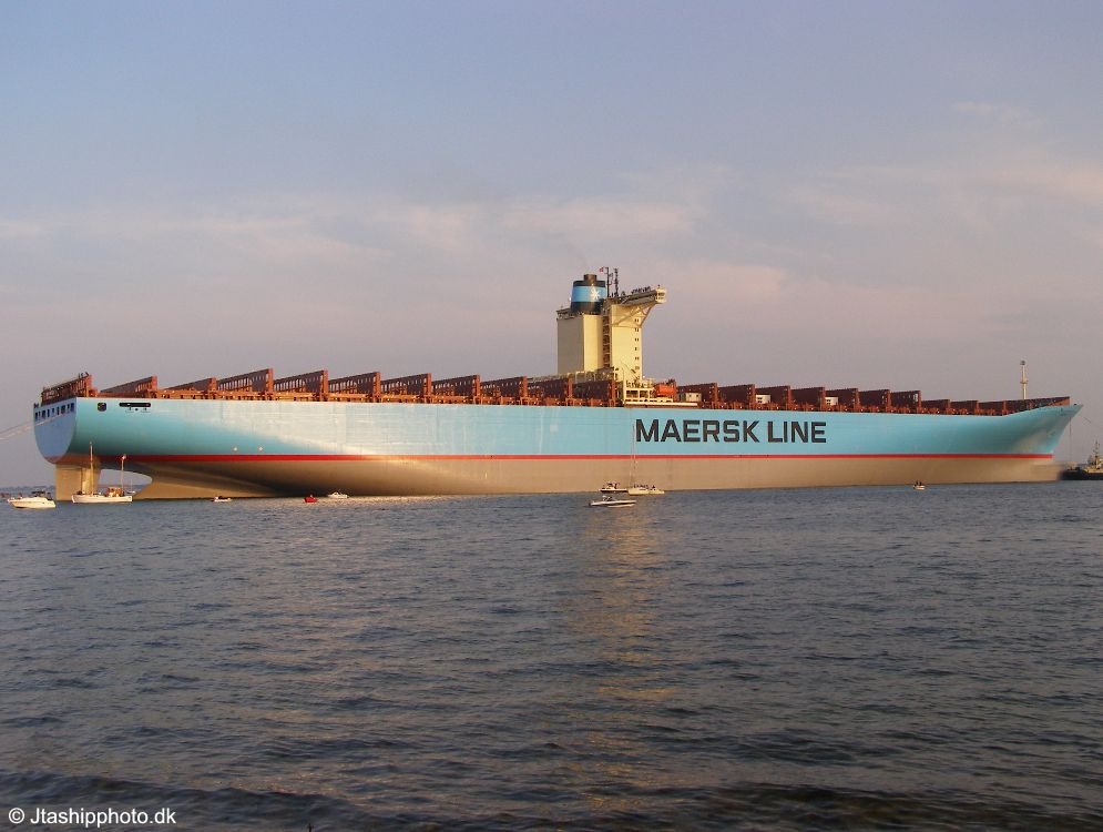 Emma Maersk 15.jpg