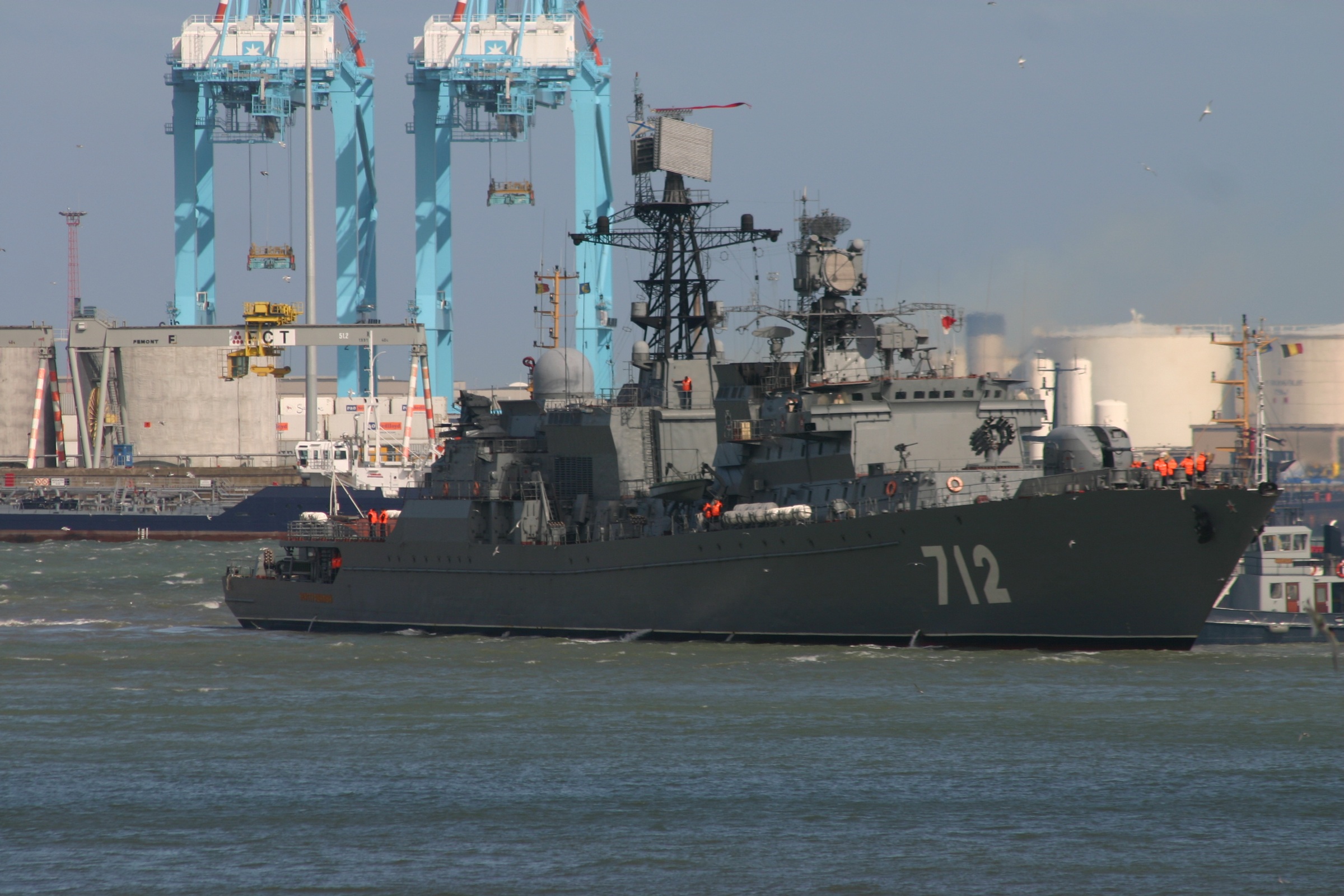 Russian Escort Frigate berting at Zeebrugge.jpg