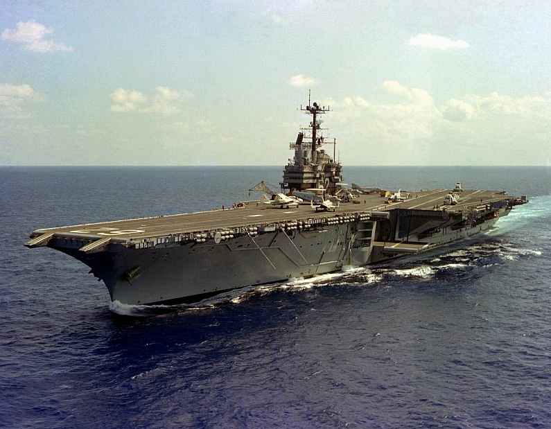 USS Independence (CV-62).jpg