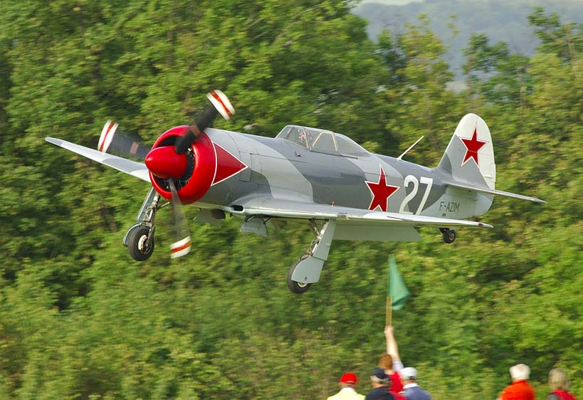 Yak-11.jpg