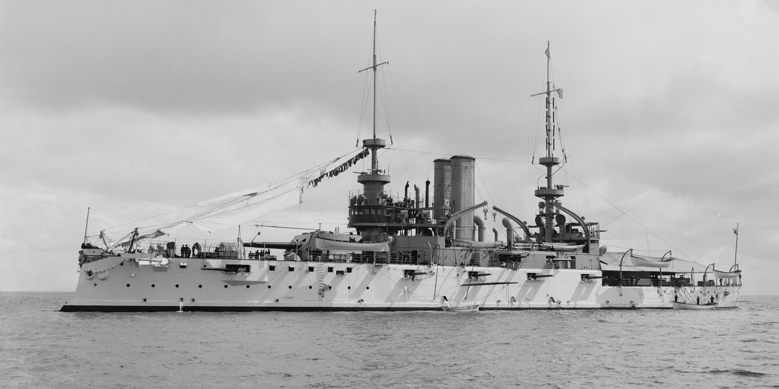 USS Alabama (BB-8) - 1904.jpg