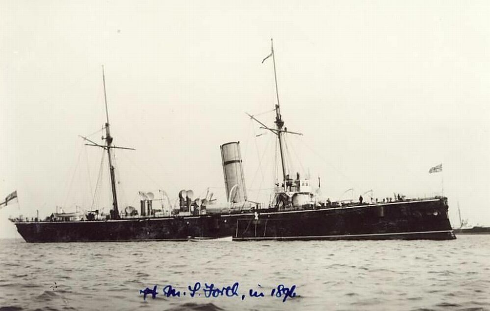 HMS FORTH-4-1886-1921..jpg
