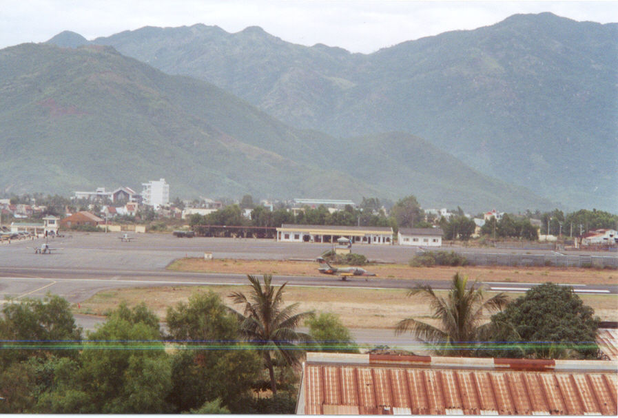 KQNDVNL-39oNha Trang airbase..jpg