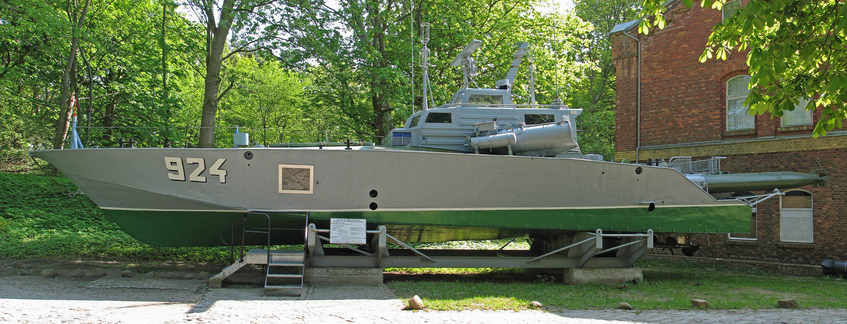 Kleines_Torpedoschnellboot_Projekt_131_Libelle.jpg