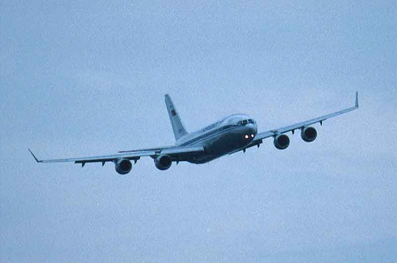 Il-96T.jpg