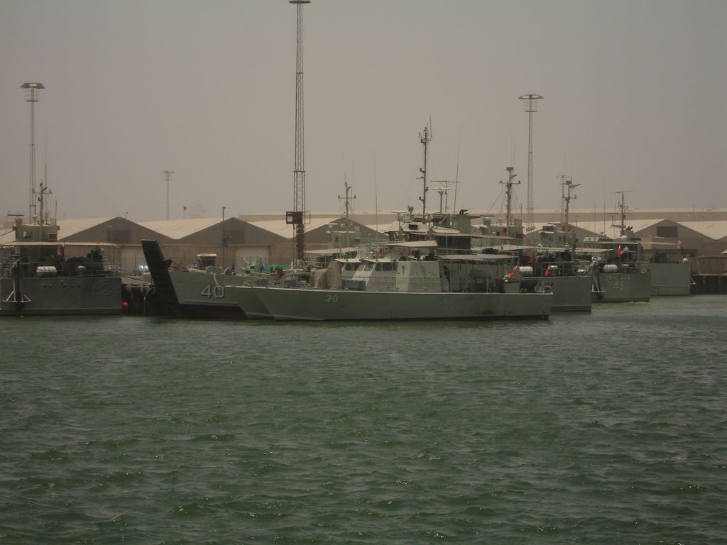 Bahraini patrol boats.jpg