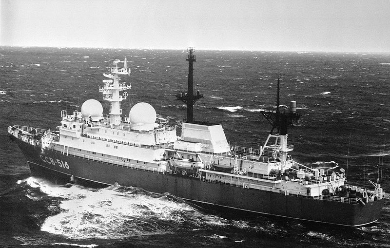 800px-Soviet_Balzam_SIGINT_ship_SSV-516.jpg
