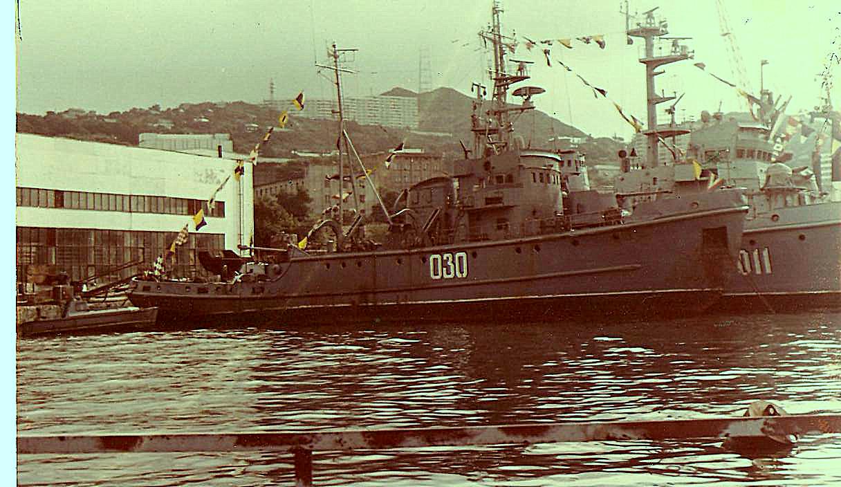 ПСКР-482,пр.733П.г.Владивосток,1991г..jpg