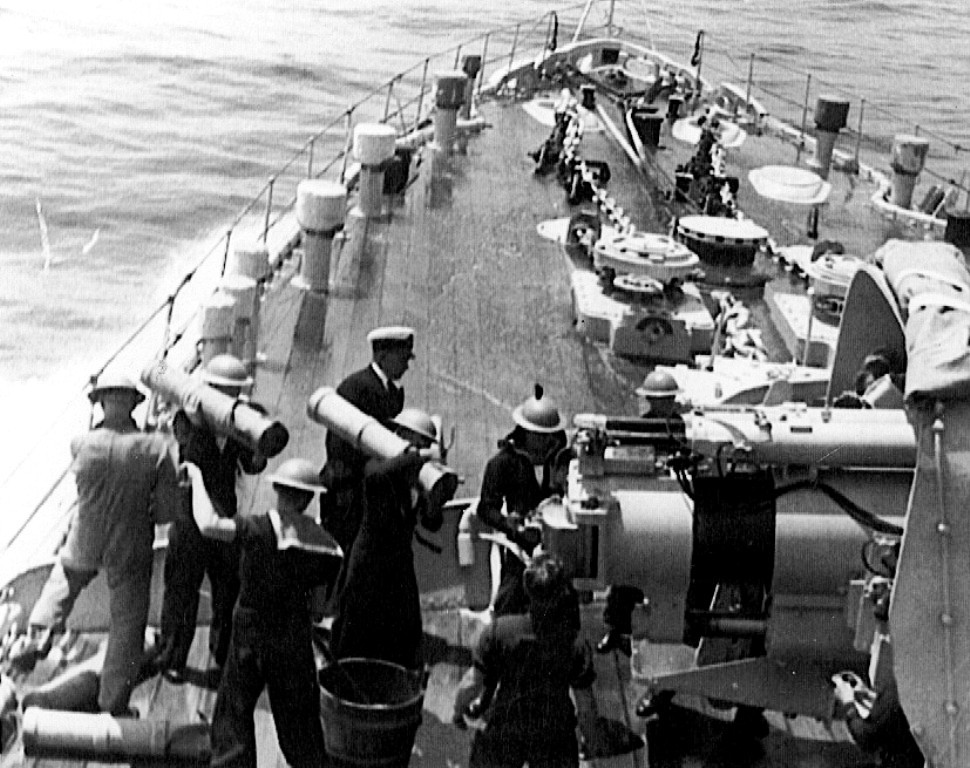 HMAS ADELAIDE 2.jpg