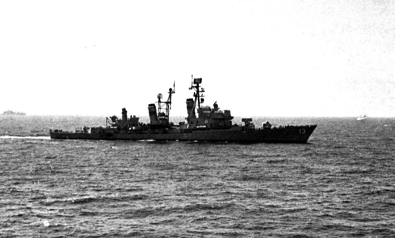 USN ASW destroyer in Atlantic(1971).jpg