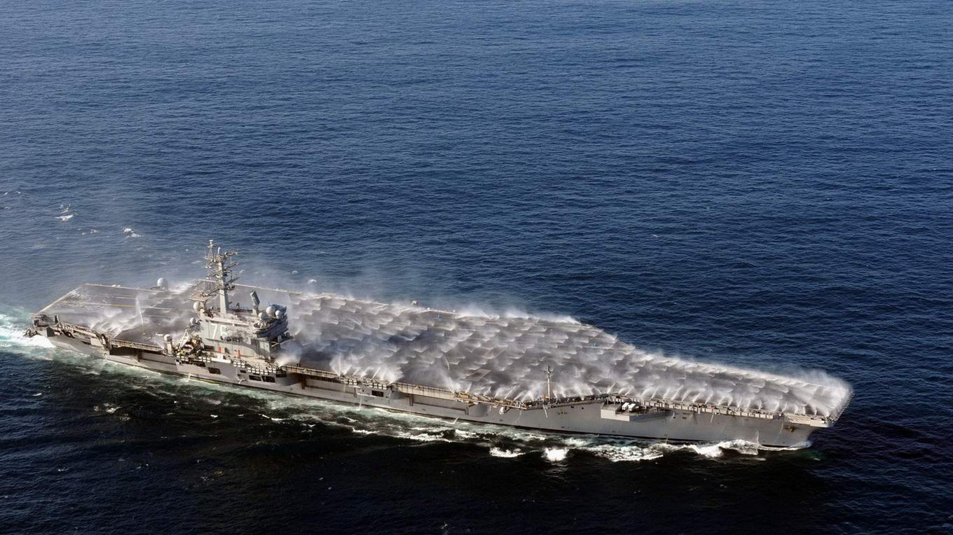 USS Ronald Reagan (CVN-76).jpg