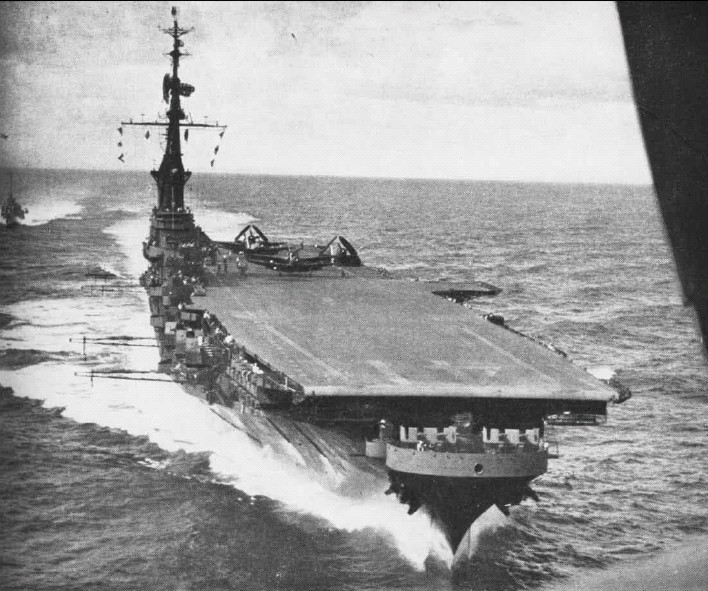 USS Midway (CVB-41) during its shakedown cruise in the Caribbean in early 1946.jpg
