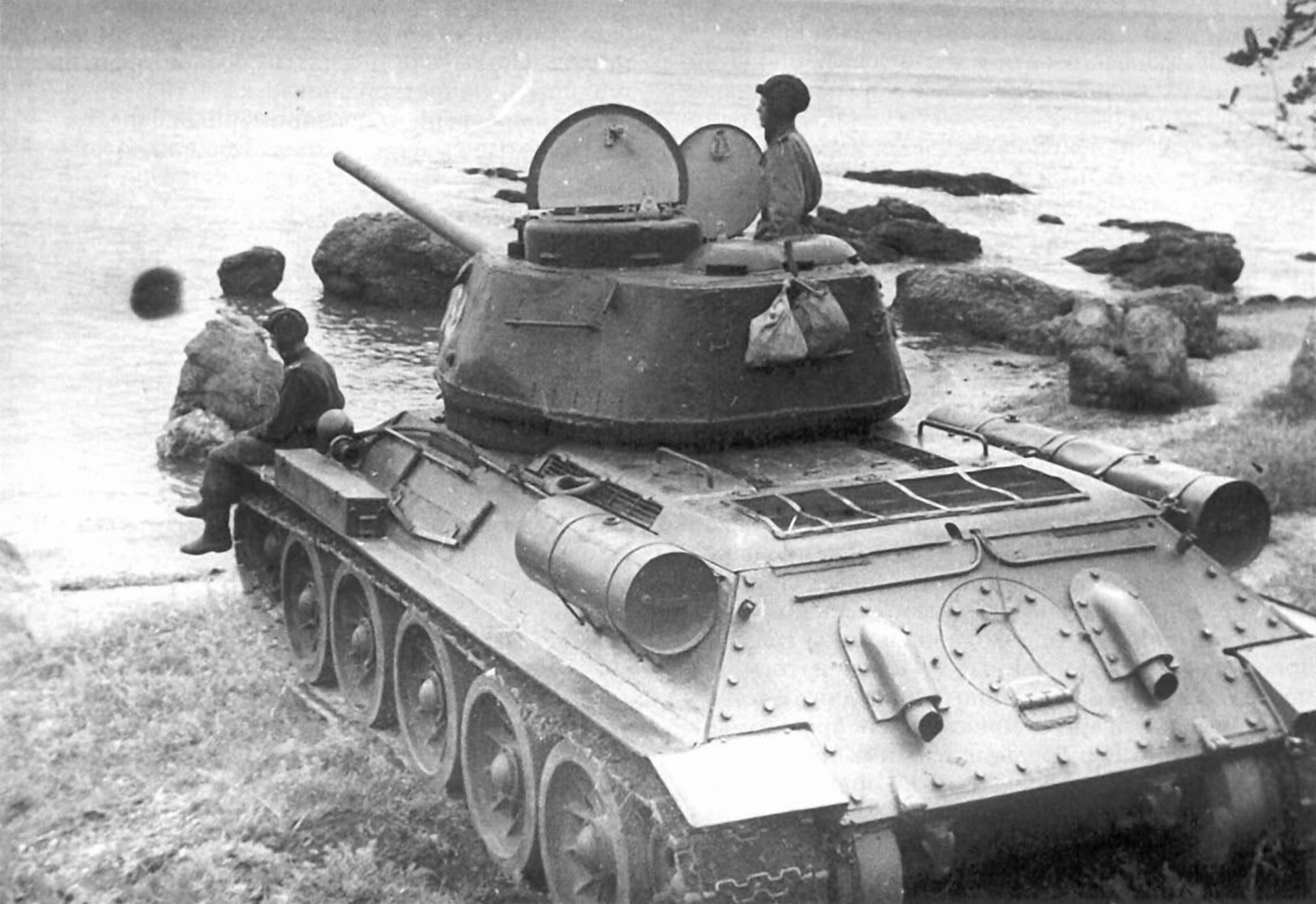 Средний танк Т-34__18.jpg