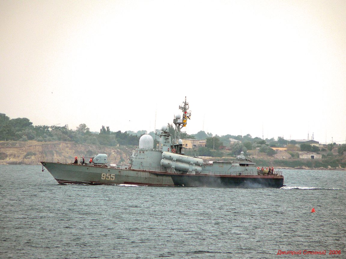 R-60. 2006,07,13. Sevastopol_2.JPG