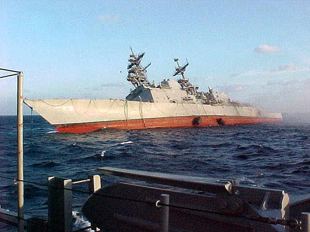 USS_Caron_sinking.jpg