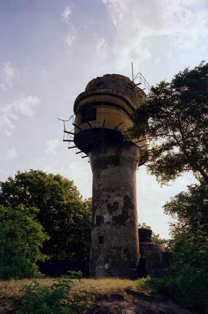 дальномерная башня железнодорожного артиллерийского дивизиона 7.jpg