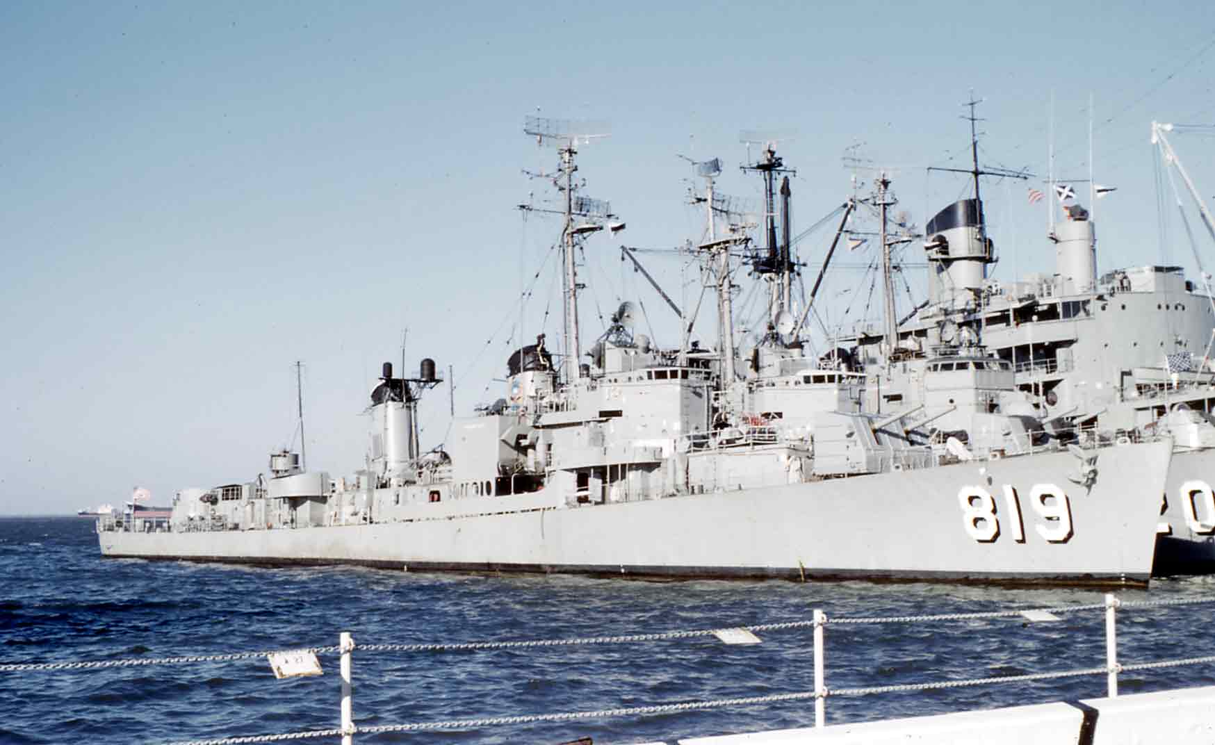 USS Holder (DDE-819) - Norfolk - 7 January 1962 - Donald R. Beal .jpg