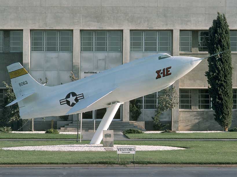 Bell X-1E.jpg