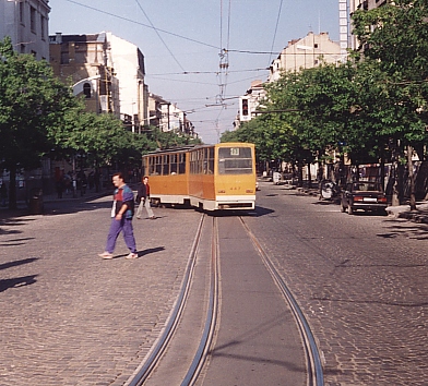 bg-tram.jpg