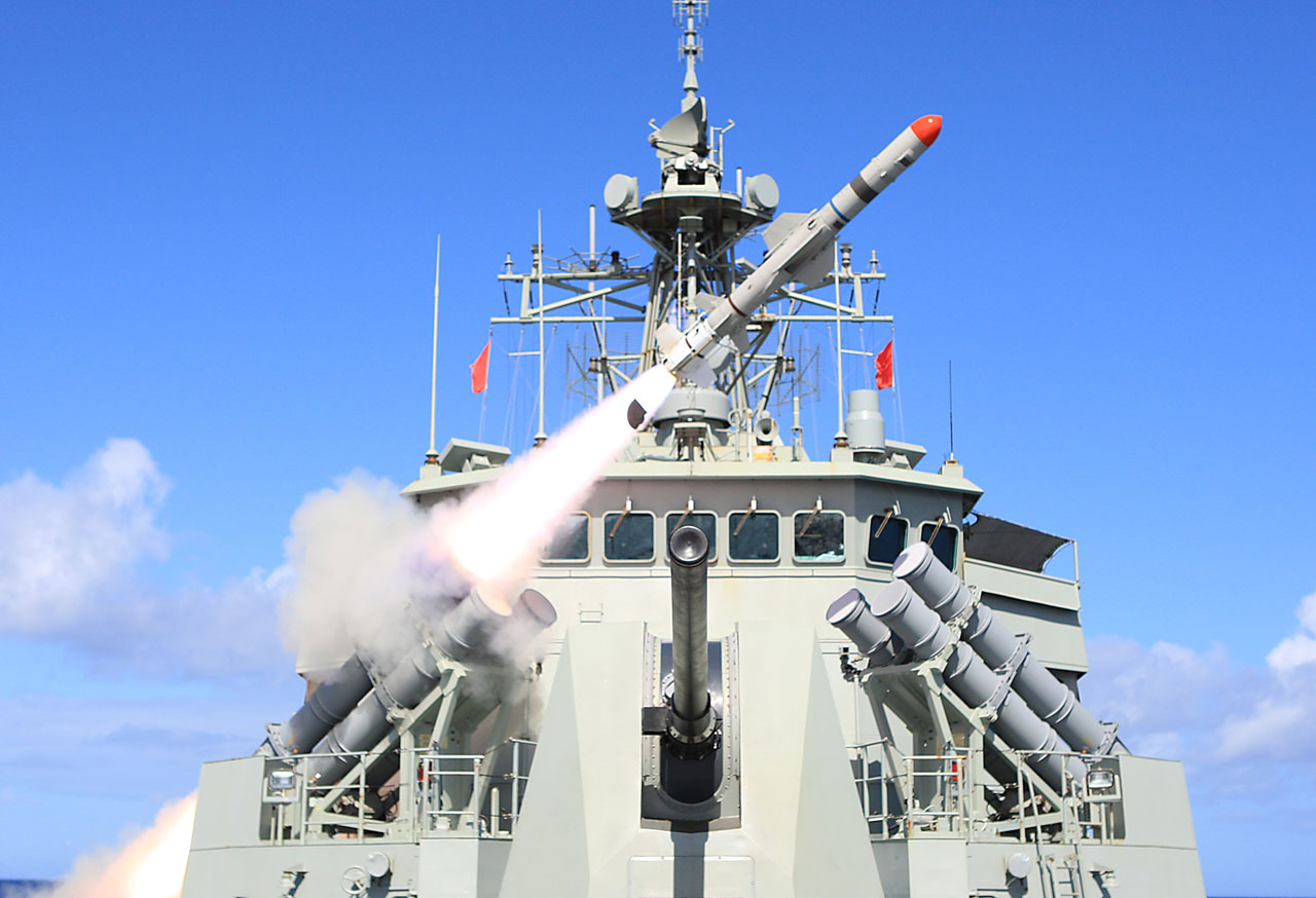 HMAS-Warramunga-has-successfully-fired-a-new-Harpoon-Block-II-missile-in-what-is-the-first-joint-combined-multinational-missile-firing-for-the-RAN-during-Exercise-Rim-of-the-Pacific-RIMPAC-2010..jpg