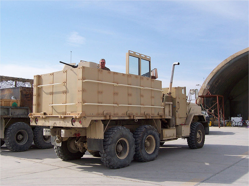 Ирак_США_гантрак на базе пятитонного грузовика М939.jpg