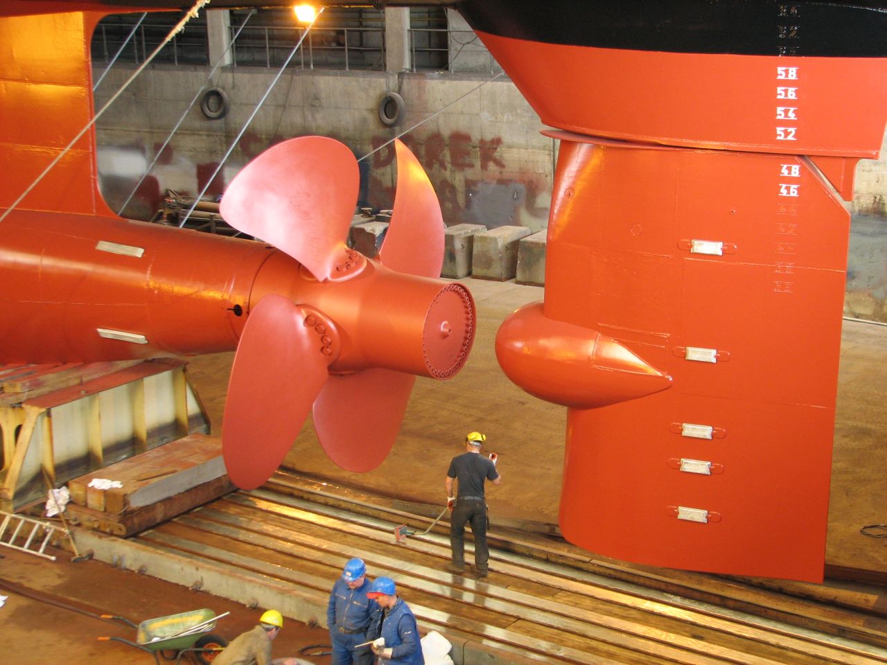 Ferry-rudder-and-propeller.jpg