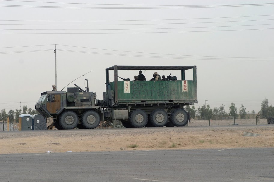 Ирак_США_гантрак_на базе тяжелого M1075 PLS.jpg