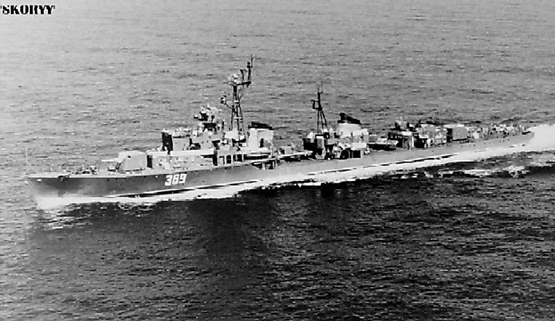 Projektes 30B ( Skoryy ) im Mittelmeer am 28.08.1968.jpg