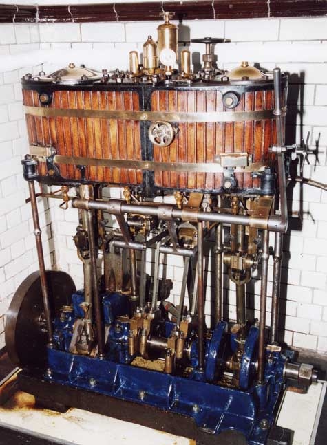 Thornycroft TB compound engine .jpg