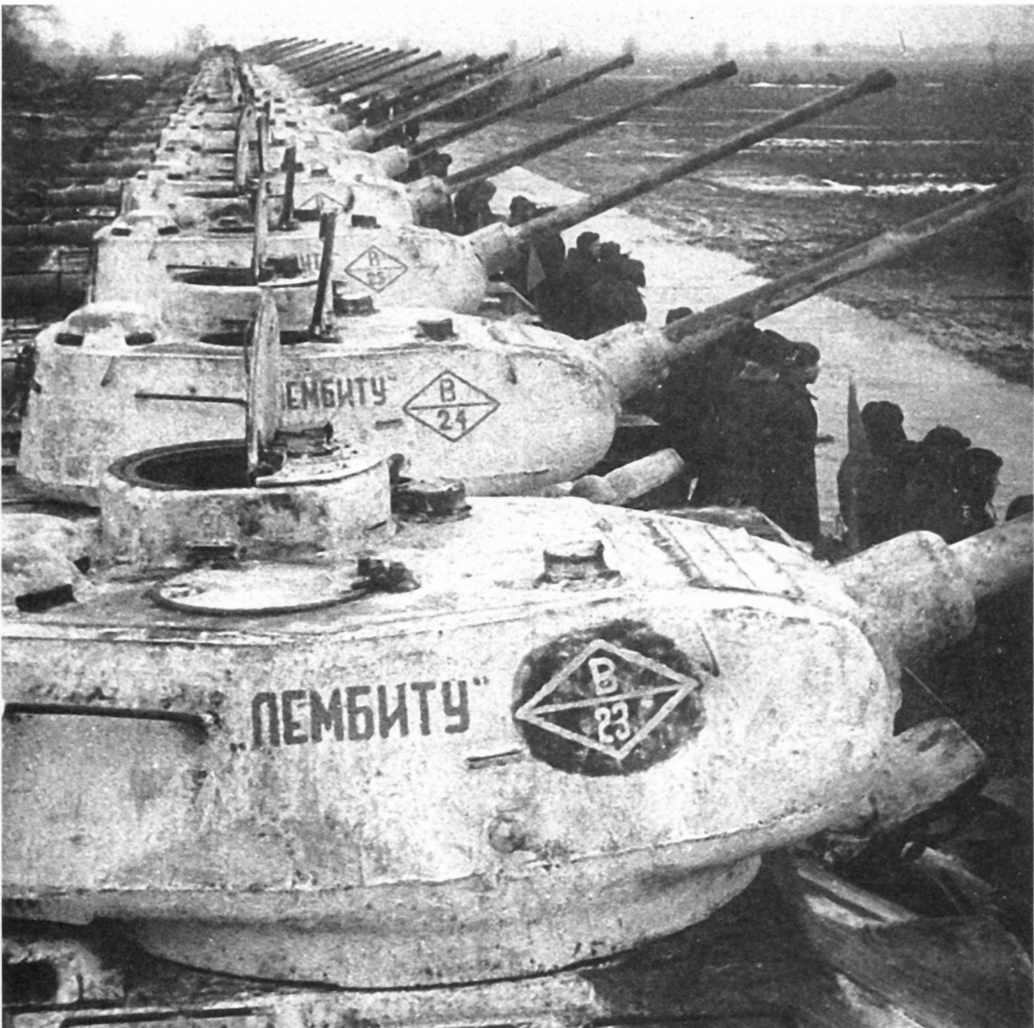 Средний танк Т-34__01.jpg