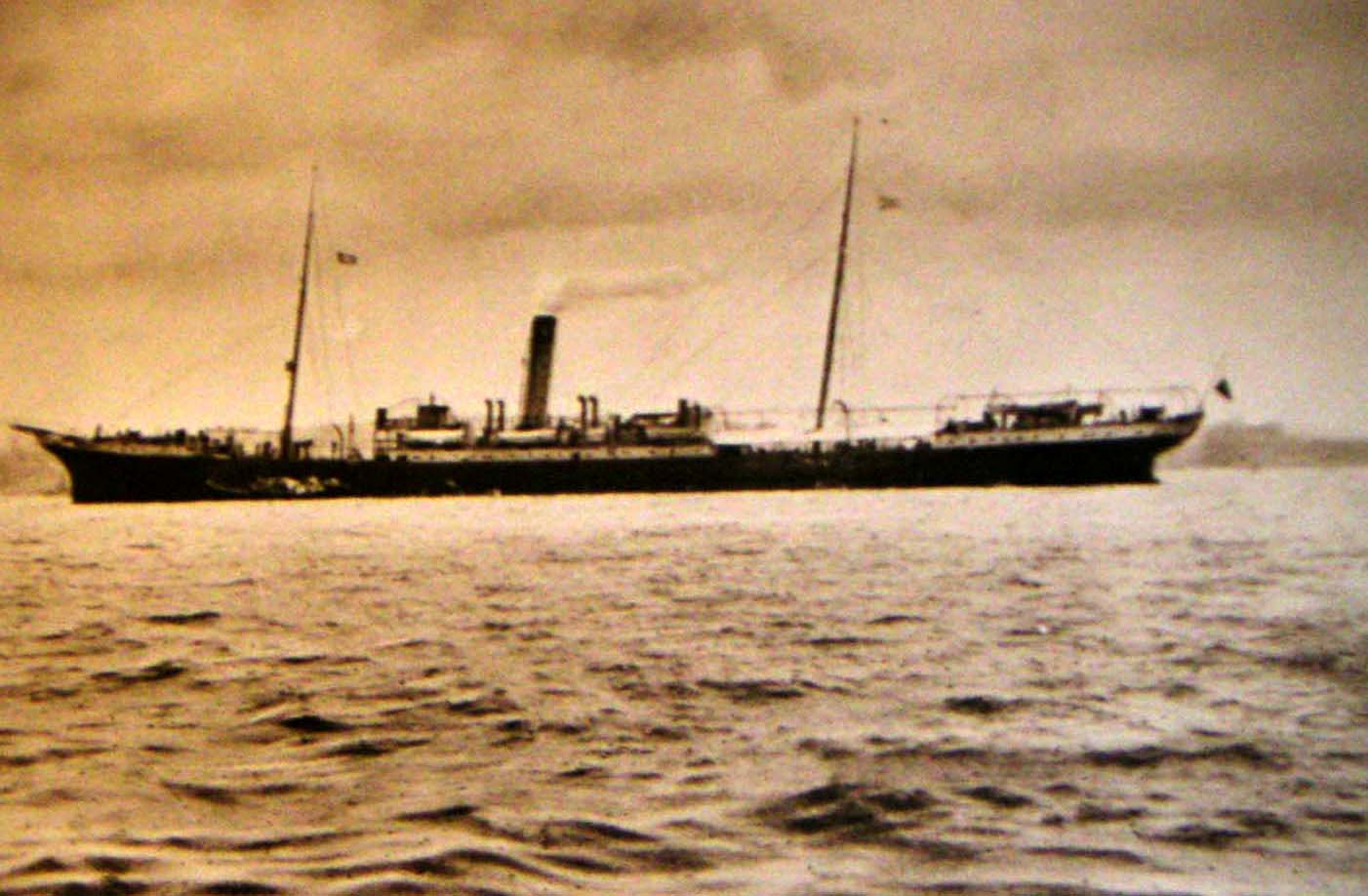 Тамбов на рейде в Джибути 04.1913.jpg