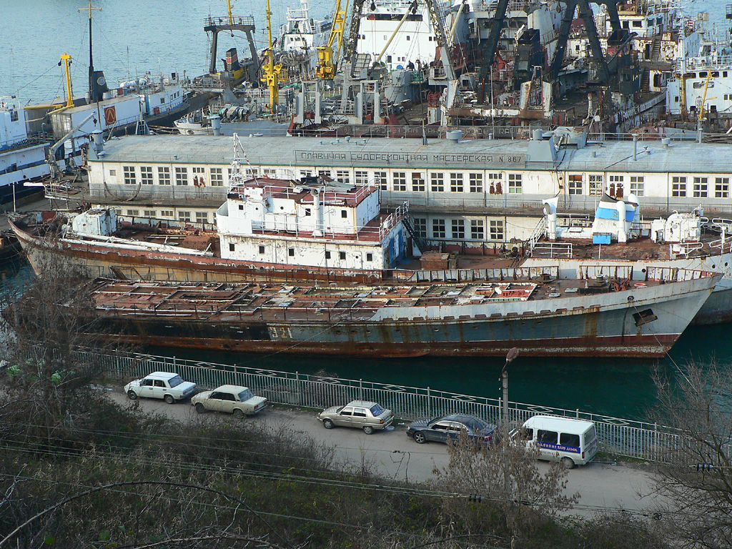 KRH-321. 2005,12,23. Sevastopol.JPG