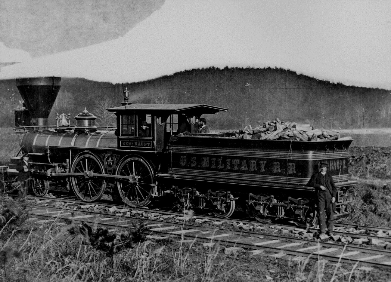 civil-war-081 U.S. Military Railroads engine ''General Haupt'' built in 1863.jpg