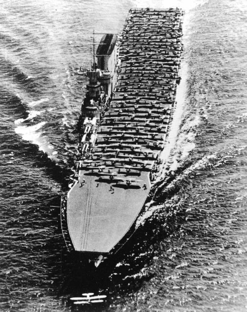 USS Lexington (CV2) Launching.jpg