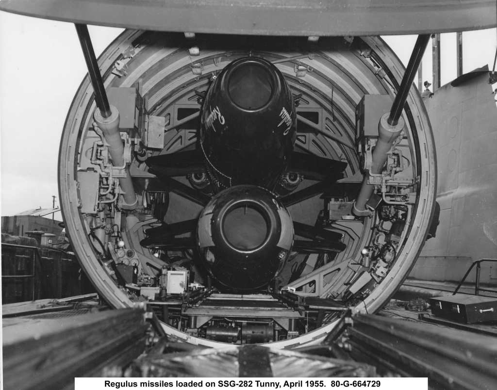 USS TUNNY (SSG-282) Regulus missile hangar in April 1955.jpg