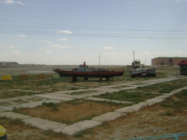 аральск берег бывшей бухты.JPG
