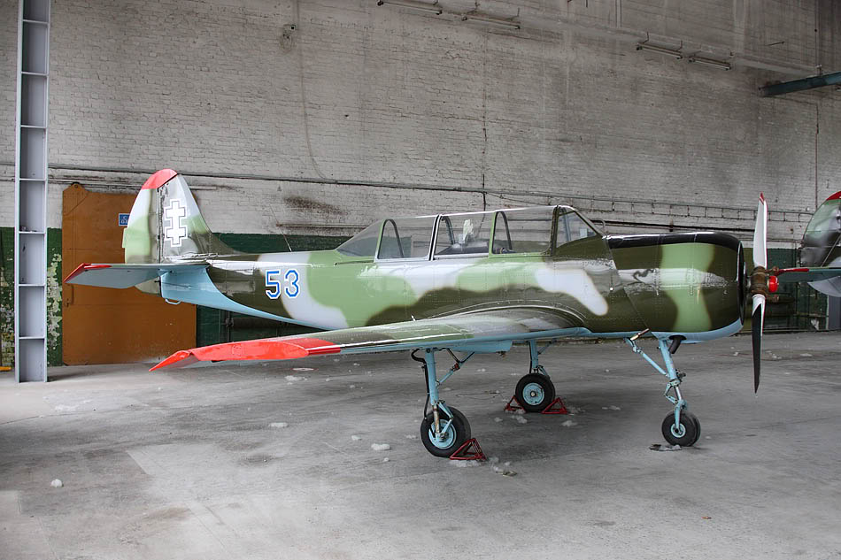 Yak-52.jpg