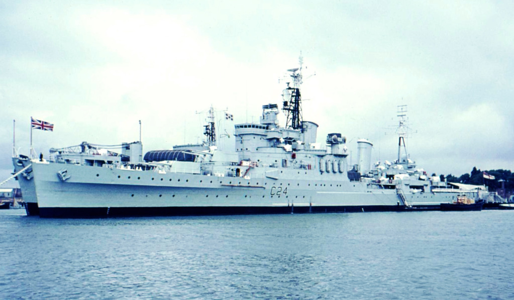 HMS SHEFFIELD 1963.jpg