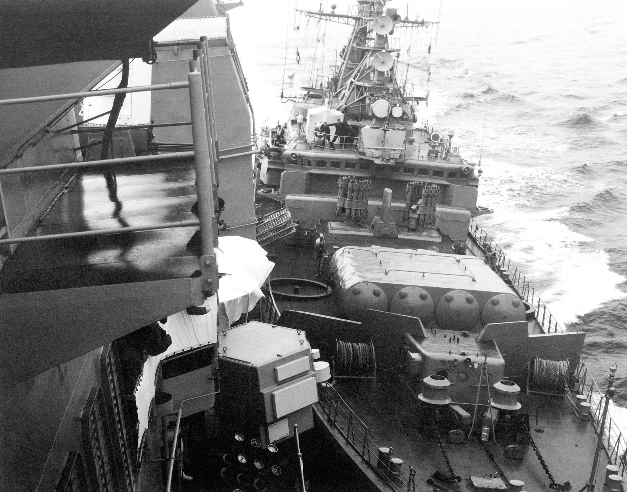 USS_Yorktown_collision resize.jpg